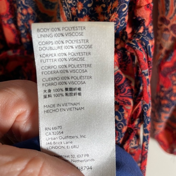 Free People Teegan Red Floral Mini Dress Sz XS Long Sleeve Flowy Cinched Waist - Picture 14 of 15